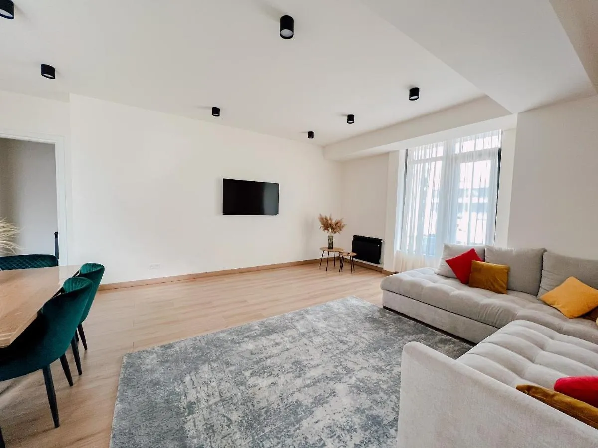1121 Apartment Τυφλίδα 0*,